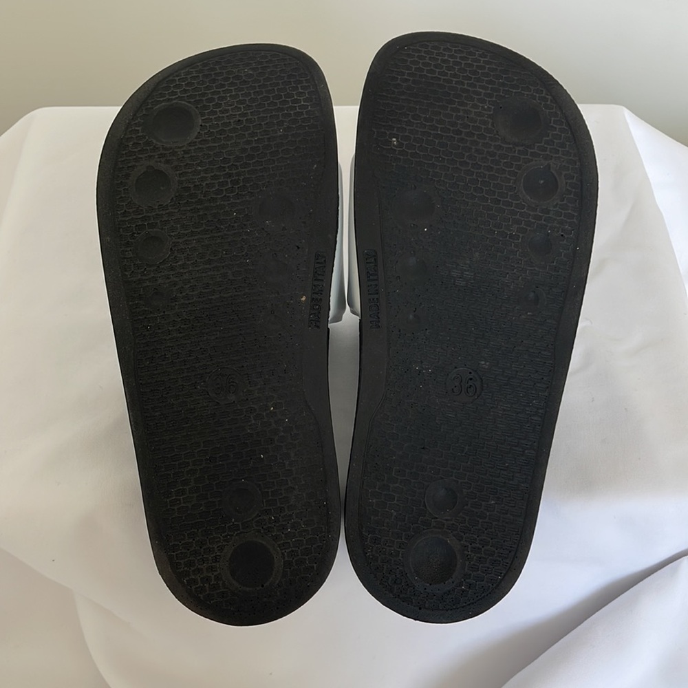 Marni Slides Excellent Condition - Picture 3 of 4